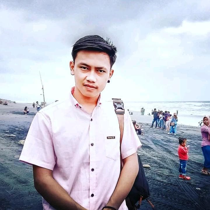 renaviaputri1803